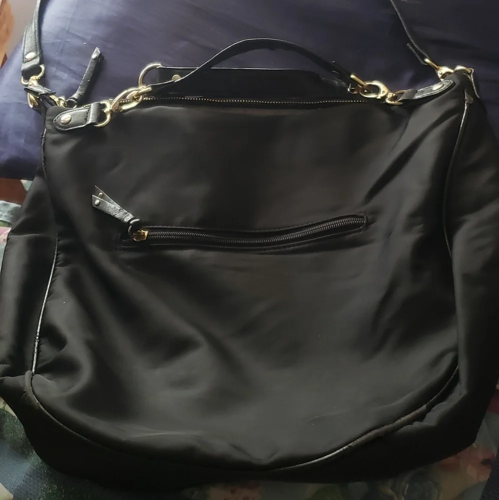 Olivia & Joy Crossbody Bag - Picture 1 of 12